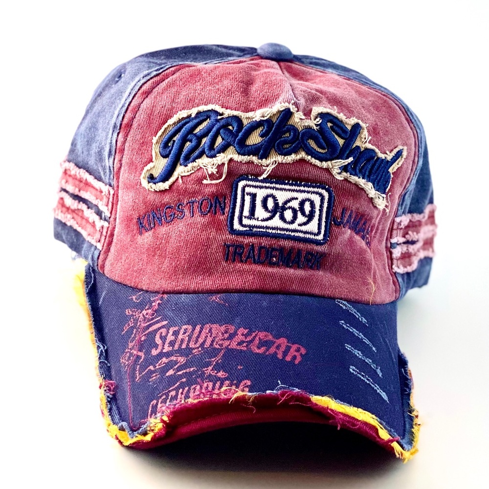 New “Vintage” Style cap with patch detail